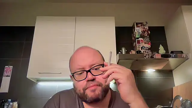 theitalianbear online show from April 15, 12:39 am