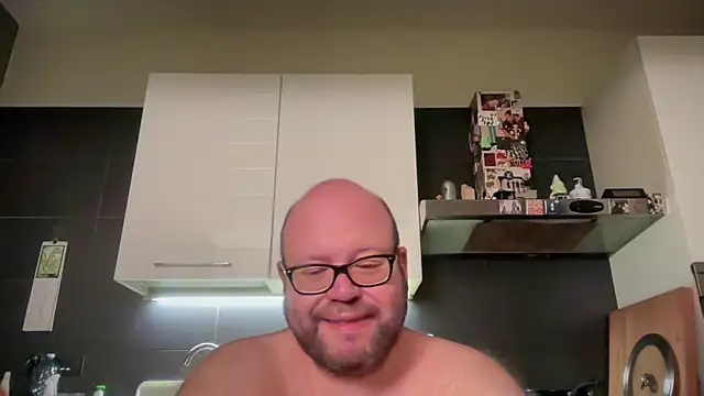 theitalianbear online show from May 15, 11:01 pm