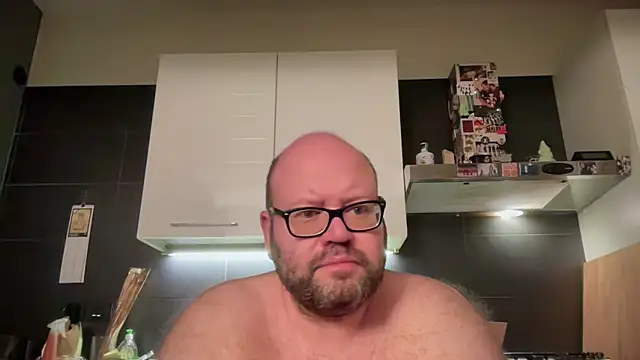 theitalianbear online show from June 16, 1:52 am