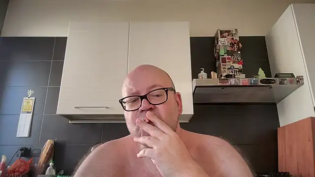 Snapshot of theitalianbear chatting on June 23, 4:27 pm theitalianbear online show from June 23, 4:27 pm
