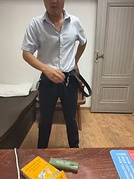 xuanxuan0202 online show from August 7, 1:35 pm