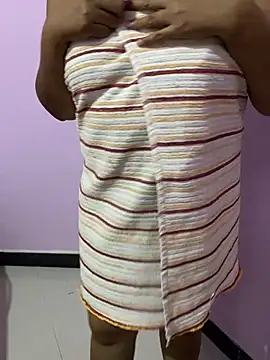 Snapshot of angel_Zarakhan chatting on July 28, 6:20 pm angel Zarakhan online show from July 28, 6:20 pm
