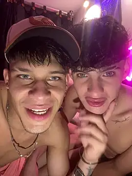 Snapshot of Boys_Eyes chatting on July 30, 3:05 am Boys Eyes online show from July 30, 3:05 am