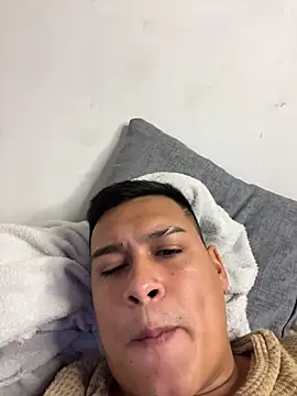 Cristopher 0 online show from August 2, 11:36 pm