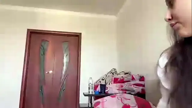 NoreneKleinschmidt online show from August 6, 2:08 pm