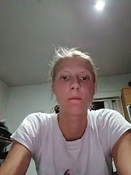 Snapshot of LenaGoldi chatting on July 29, 7:34 pm LenaGoldi online show from July 29, 7:34 pm