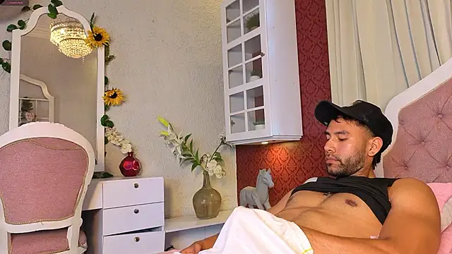 AronnCruz online show from July 29, 10:19 pm
