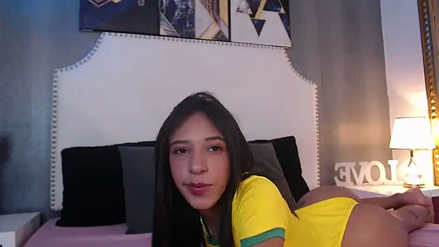 Snapshot of JennaWilliamss chatting on August 1, 7:13 pm JennaWilliamss online show from August 1, 7:13 pm