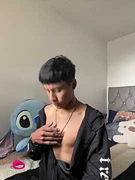 Snapshot of HotSebas_04 chatting on July 31, 9:03 pm HotSebas 04 online show from July 31, 9:03 pm