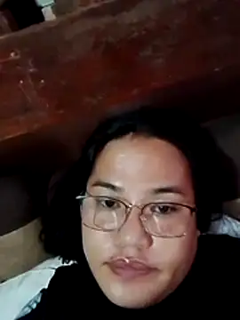 Snapshot of Andrea0414 chatting on July 16, 4:18 am Andrea0414 online show from July 16, 4:18 am
