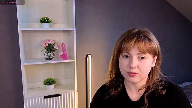 Yumi-Nevada online show from August 4, 1:09 am