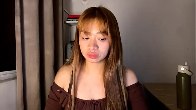 Snapshot of LuettaShamlin chatting on August 2, 3:10 pm LuettaShamlin online show from August 2, 3:10 pm