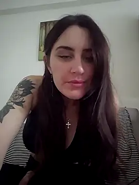 Nikkirodriguez online show from August 3, 7:28 pm