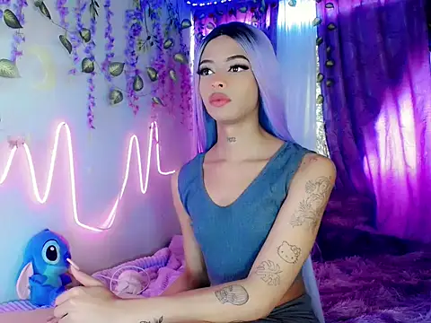 Snapshot of Daisha_26 chatting on August 4, 7:05 pm Daisha 26 online show from August 4, 7:05 pm