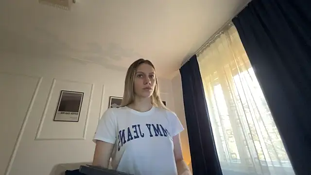 CherryRoseLove  online show from August 4, 1:03 pm