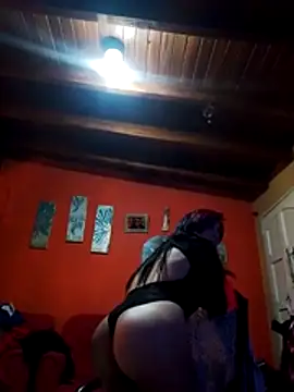 Snapshot of BrennWolf chatting on August 9, 6:51 am BrennWolf online show from August 9, 6:51 am