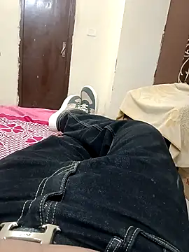 Snapshot of Manish48609 chatting on April 9, 2:22 pm Manish48609 online show from April 9, 2:22 pm