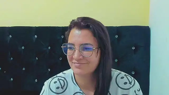 Snapshot of MARILYN_GARCIA chatting on December 29, 6:27 pm MARILYN GARCIA online show from December 29, 6:27 pm