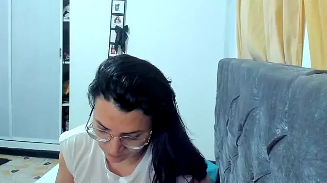 Snapshot of MARILYN_GARCIA chatting on January 11, 12:22 am MARILYN GARCIA online show from January 11, 12:22 am