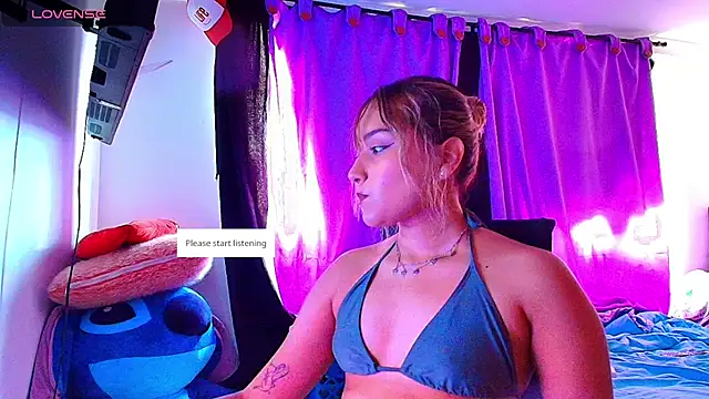 Snapshot of Vittoria_Monetti chatting on August 7, 10:23 pm Vittoria Monetti online show from August 7, 10:23 pm