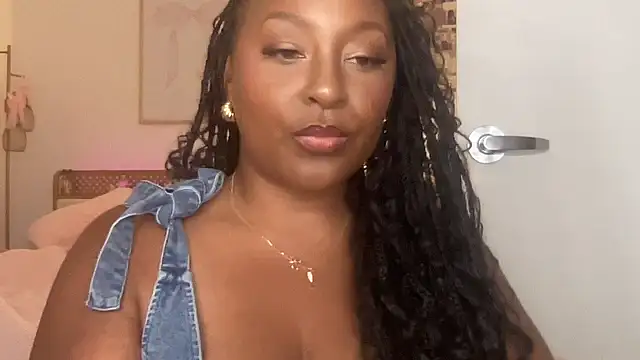 Snapshot of itsgoddesstoyou chatting on August 6, 6:15 am itsgoddesstoyou online show from August 6, 6:15 am