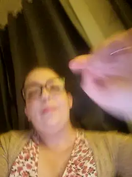 Elegant-Faye36 online show from August 5, 9:50 pm