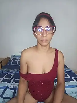 Snapshot of kira69167 chatting on August 10, 3:32 am kira69167 online show from August 10, 3:32 am
