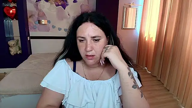 ScarletMists online show from August 6, 11:34 am