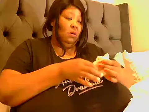 nancy111 online show from October 26, 2:45 pm