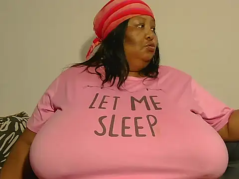 Snapshot of nancy111 chatting on February 24, 1:31 pm nancy111 online show from February 24, 1:31 pm