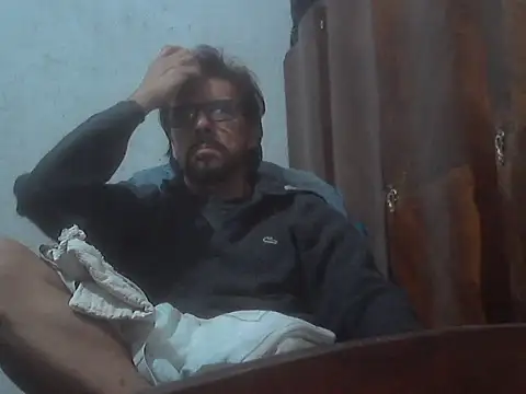 Snapshot of el_principe_hot chatting on October 3, 2:41 am el principe hot online show from October 3, 2:41 am