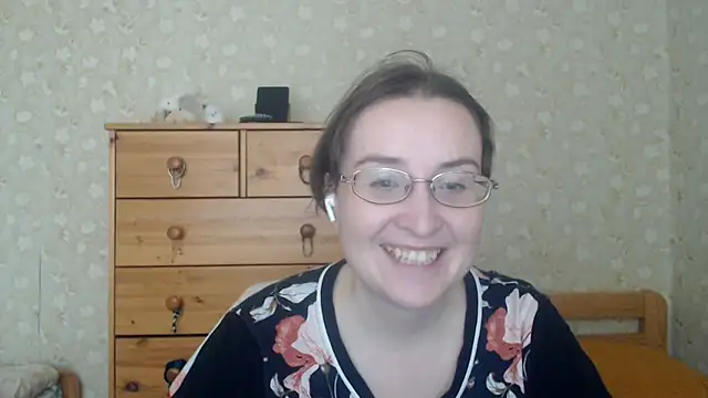 Smart Rose online show from April 4, 12:35 pm