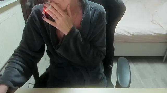 minoesje37 online show from March 19, 8:46 pm