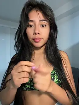 Snapshot of aimi_art1 chatting on March 4, 12:18 am aimi art1 online show from March 4, 12:18 am