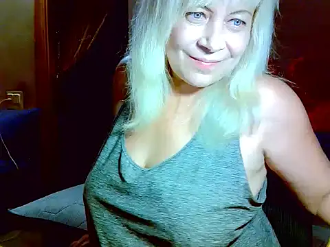 Snapshot of AgoniA7 chatting on June 28, 6:36 pm AgoniA7 online show from June 28, 6:36 pm