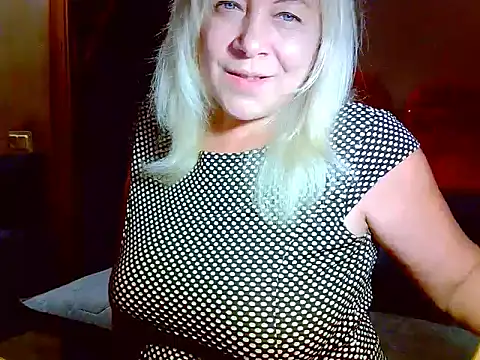 Snapshot of AgoniA7 chatting on July 22, 6:32 pm AgoniA7 online show from July 22, 6:32 pm