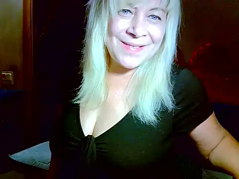 Snapshot of AgoniA7 chatting on July 28, 6:07 pm AgoniA7 online show from July 28, 6:07 pm