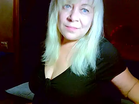 Snapshot of AgoniA7 chatting on July 28, 6:20 pm AgoniA7 online show from July 28, 6:20 pm