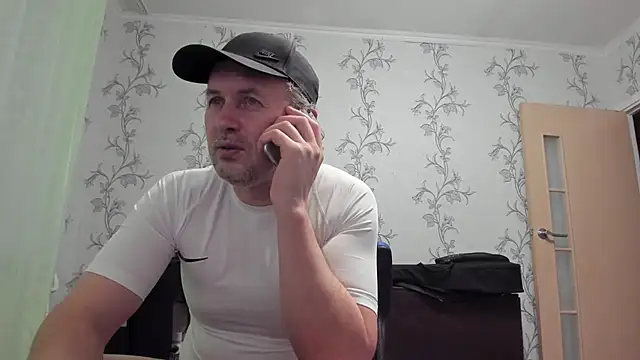 Snapshot of SanFrantsisko chatting on June 23, 8:51 pm SanFrantsisko online show from June 23, 8:51 pm