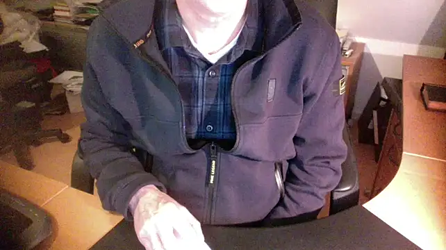 outlaw200 online show from December 16, 7:32 pm