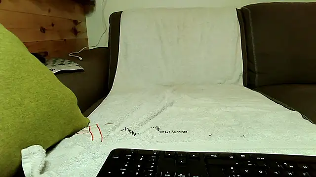 Snapshot of chili_80 chatting on February 4, 7:09 pm chili 80 online show from February 4, 7:09 pm