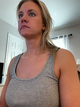 Snapshot of Kay_Cakes chatting on March 14, 3:58 pm Kay Cakes online show from March 14, 3:58 pm