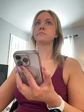 Snapshot of Kay_Cakes chatting on February 2, 4:49 pm Kay Cakes online show from February 2, 4:49 pm