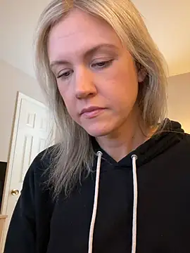 Snapshot of Kay_Cakes chatting on February 25, 4:05 pm Kay Cakes online show from February 25, 4:05 pm