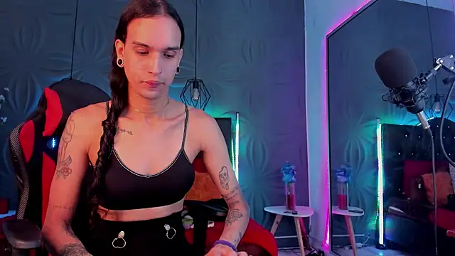 Snapshot of joaisaza chatting on January 14, 6:24 am joaisaza online show from January 14, 6:24 am