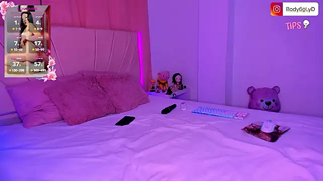 Body69ld online show from February 12, 11:11 pm