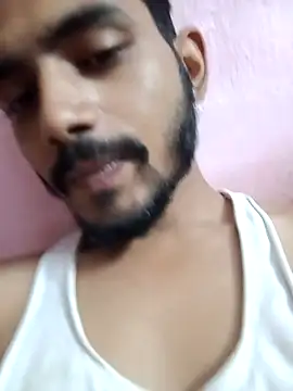 Snapshot of raavan69 chatting on September 15, 7:19 am raavan69 online show from September 15, 7:19 am