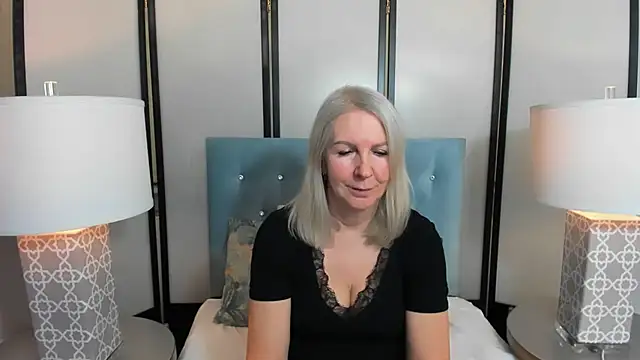 EricaTop online show from February 19, 9:33 pm