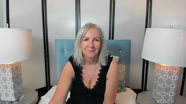 EricaTop online show from May 31, 4:53 am