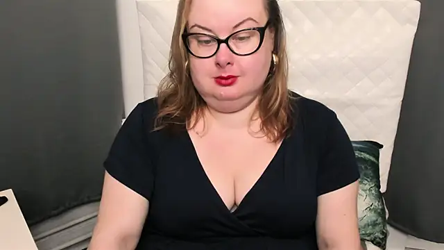 dirtyBonnie online show from January 25, 4:56 am